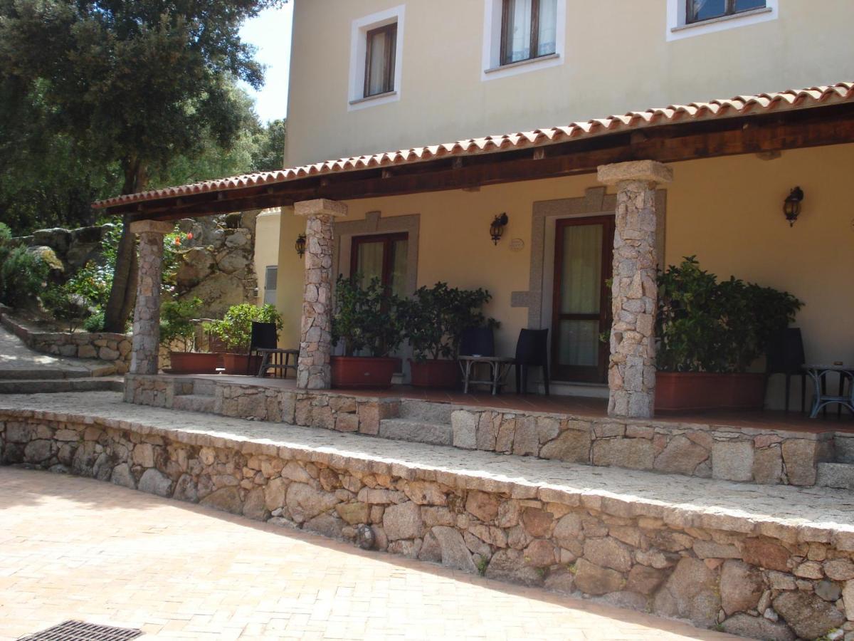 Hotel Valkarana Country Relais (Adults Only) Sant'Antonio di Gallura Exterior photo